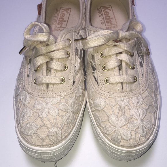 KEDS Festival All Lace Triple Decker Sneakers - Picture 9 of 10